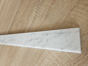Cokół marmurowy CARRARA BIANCO wys. +/- 4,7 cm