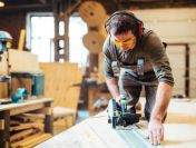 Stolarz różne oferty - meblowy, okienny, monter mebli (O-DE)