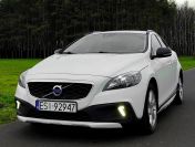 Volvo V40 Cross Country 1.6 D2 120KM MOMENTUM | Navi | Skóra | Kamera cofania