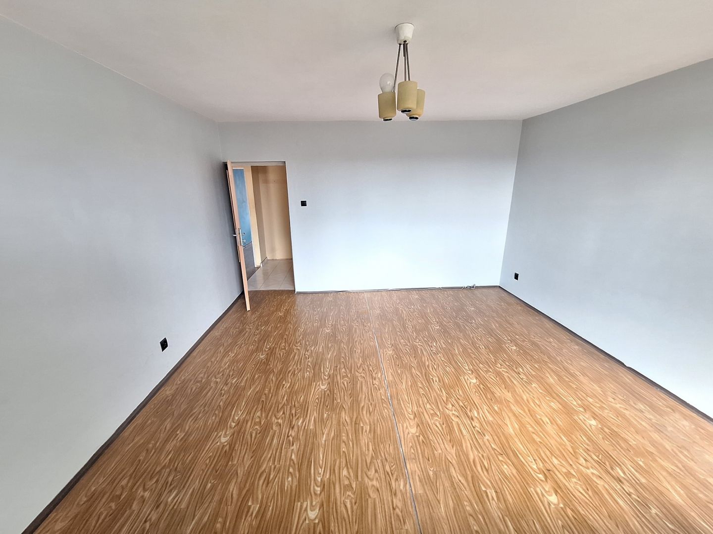 3pok, 70met, Okolice Brucknera BALKON/PIWNICA (Wrocław) Wrocław - Karłowice - Obraz nr 2