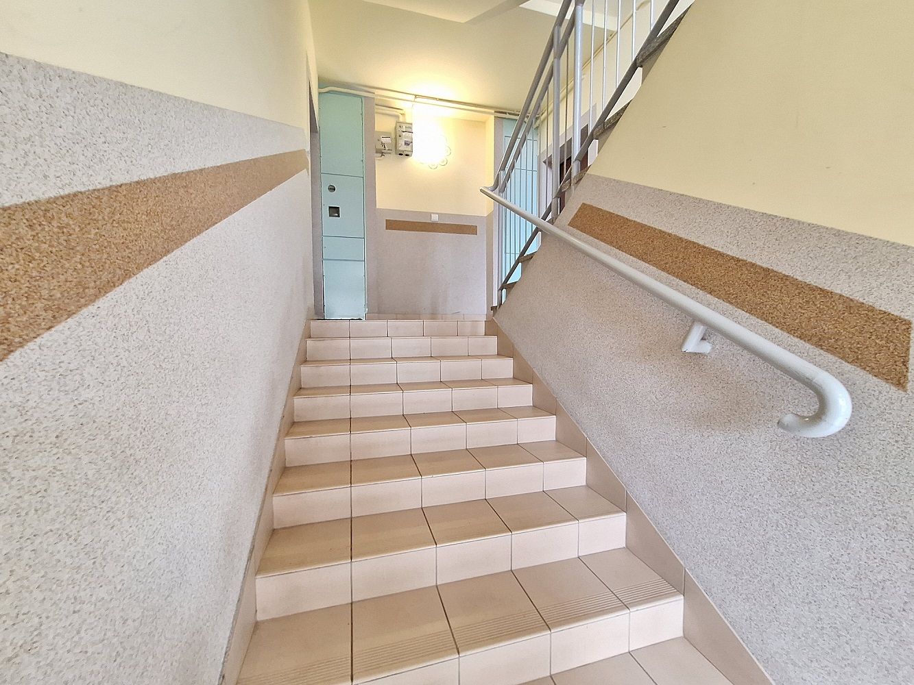 3pok, 70met, Okolice Brucknera BALKON/PIWNICA (Wrocław) Wrocław - Karłowice - Obraz nr 10