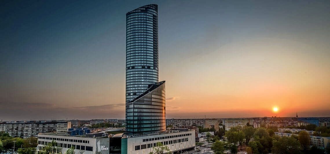2pok, 70met, okolice Wielkiej APARTAMENT W SKY TOWER (Wrocław) Wrocław - Południe - Zdjęcie 1