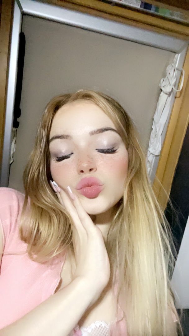 mokra cipka pragnie kutasa  - Zdjęcie 1