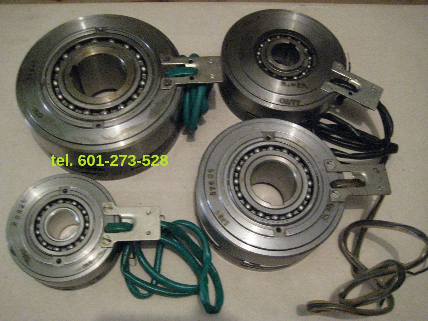 Sprzęgło elektromagnetyczne posuwu roboczego tokarki PORĘBA TR-100  - Zdjęcie 1