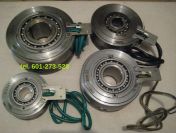 Sprzęgło elektromagnetyczne posuwu roboczego tokarki PORĘBA TR-100