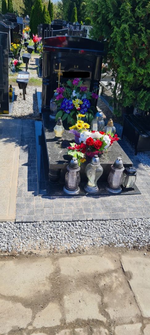 Okładziny wokół pomnika, nagrobka, grobu. Cmentarz Wrocław, tel. 504-746-203,  - Zdjęcie 1