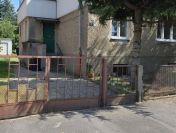 Sprzedam mieszkanie w kamienicy 72 M2. piwnica 72m2 ogród 180 m2 w kamienicy