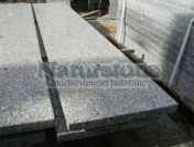 Parapety i stopnie granitowe